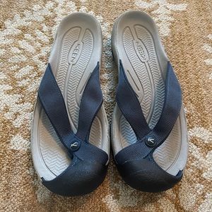KEEN Mens Flip Flops 11.5 Waimea EEUC
